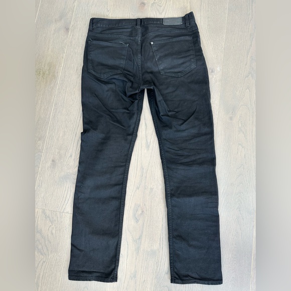 HM Jean - Picture 3 of 3